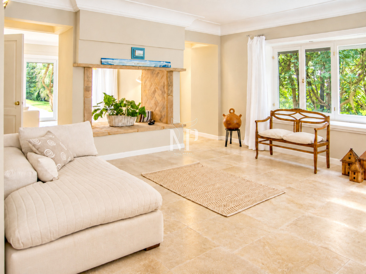 Casa ID.36 - Casa en Venta de 5 dormitorios en el Golf , Punta del este , Playa Bravav
