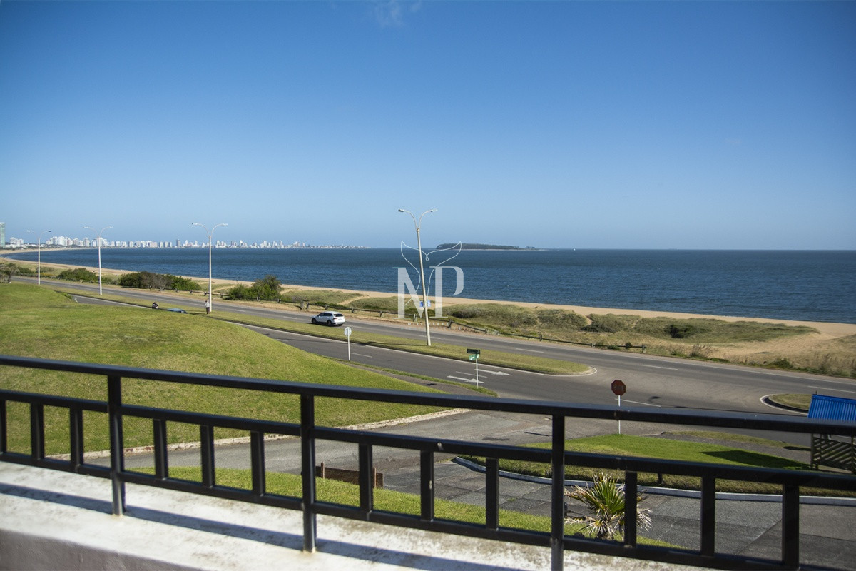 Casa ID.87 - Espectacular Mansion frente al mar, Playa Mansa.