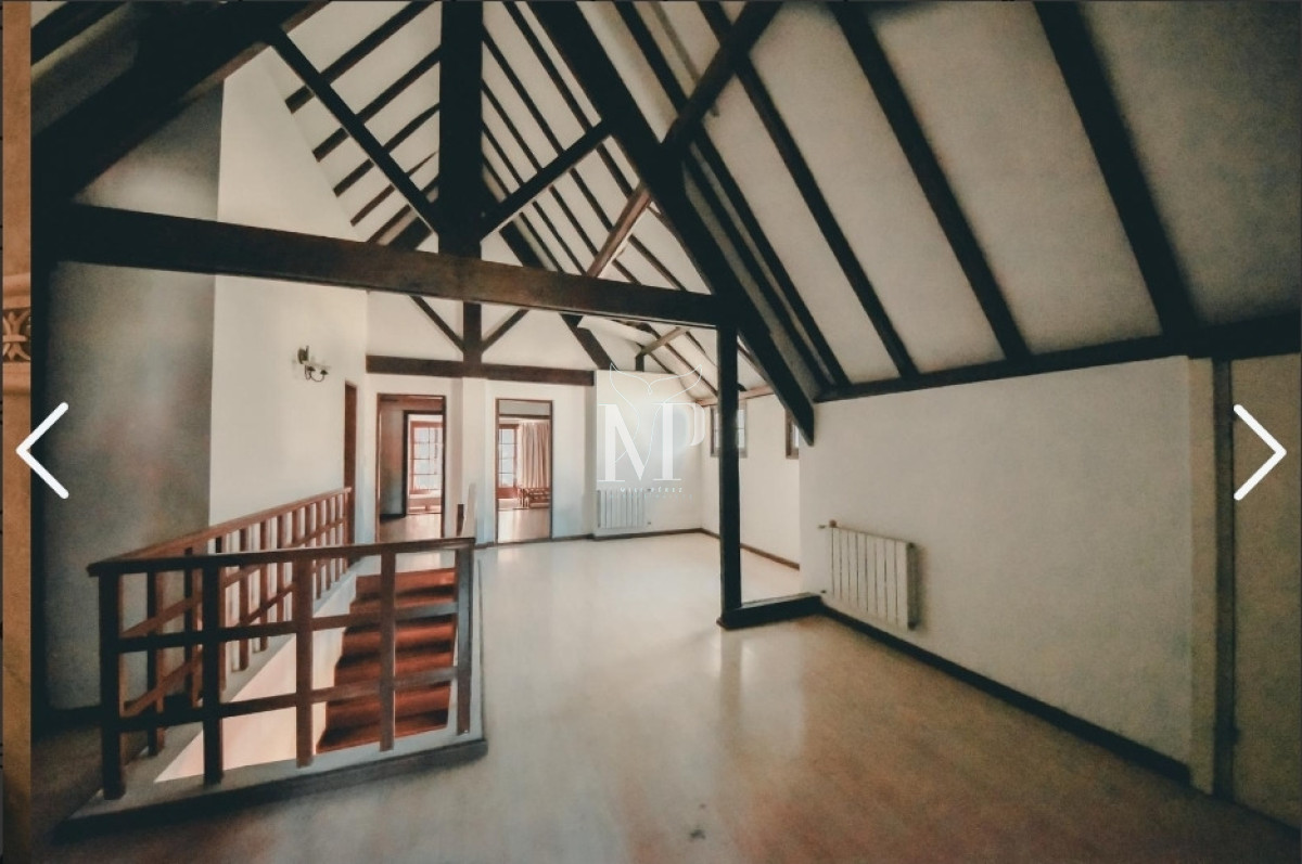 Casa ID.129 - En venta casa de 5 dormitorios a metros del mar en Mansa, Punta del este