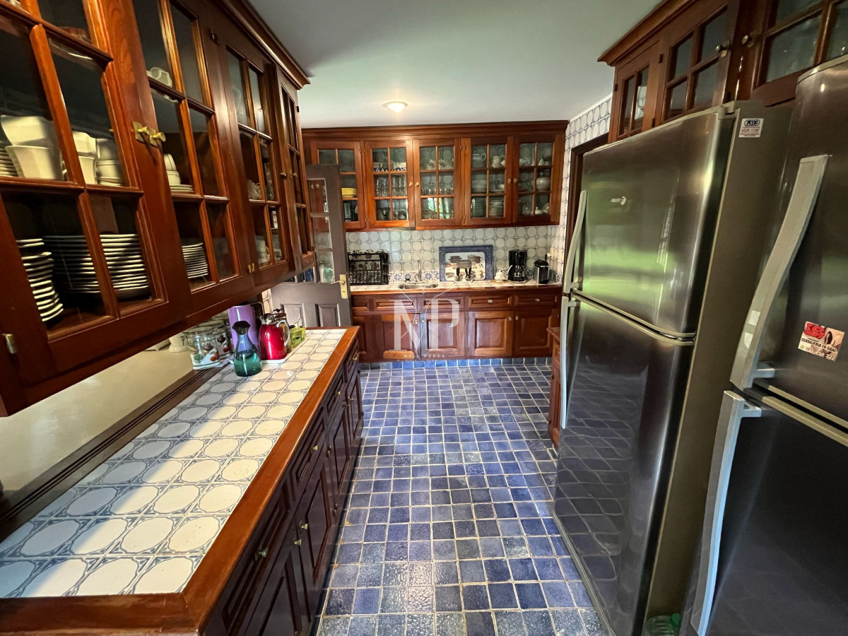 Casa ID.85 - Hermosa mansión en Golf de 6 dormitorios , Punta del Este