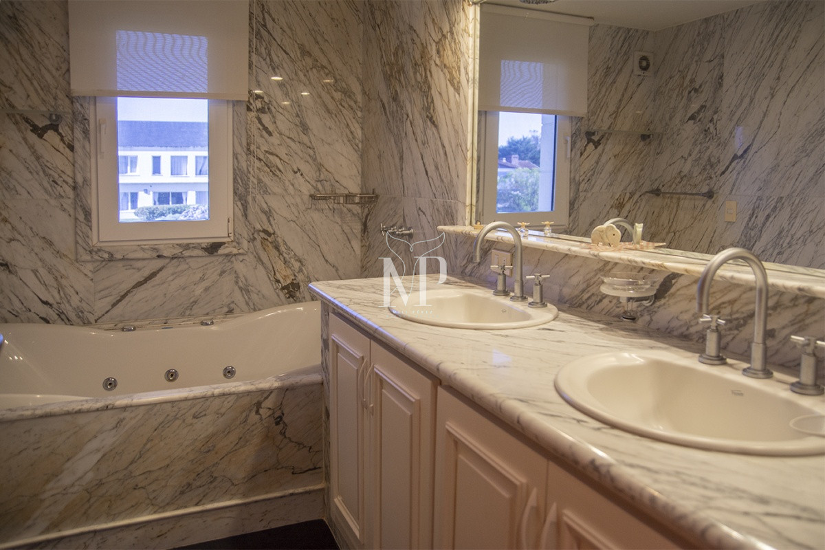 Casa ID.87 - Espectacular Mansion frente al mar, Playa Mansa.