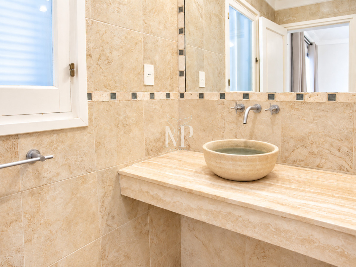 Casa ID.36 - Casa en Venta de 5 dormitorios en el Golf , Punta del este , Playa Bravav