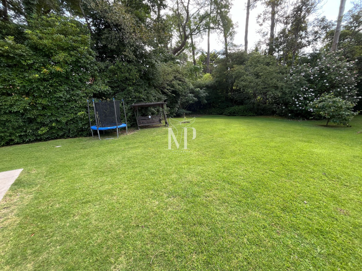 Casa ID.85 - Hermosa mansión en Golf de 6 dormitorios , Punta del Este