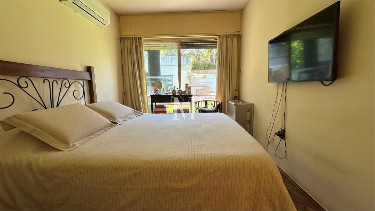 Casa ID.114 - Casa en Venta  de 3 Dormitorios en Carrasco Con Piscina 