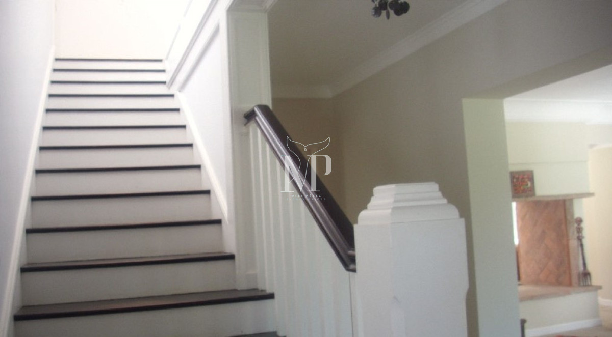 Casa ID.36 - Casa en Venta de 5 dormitorios en el Golf , Punta del este , Playa Bravav