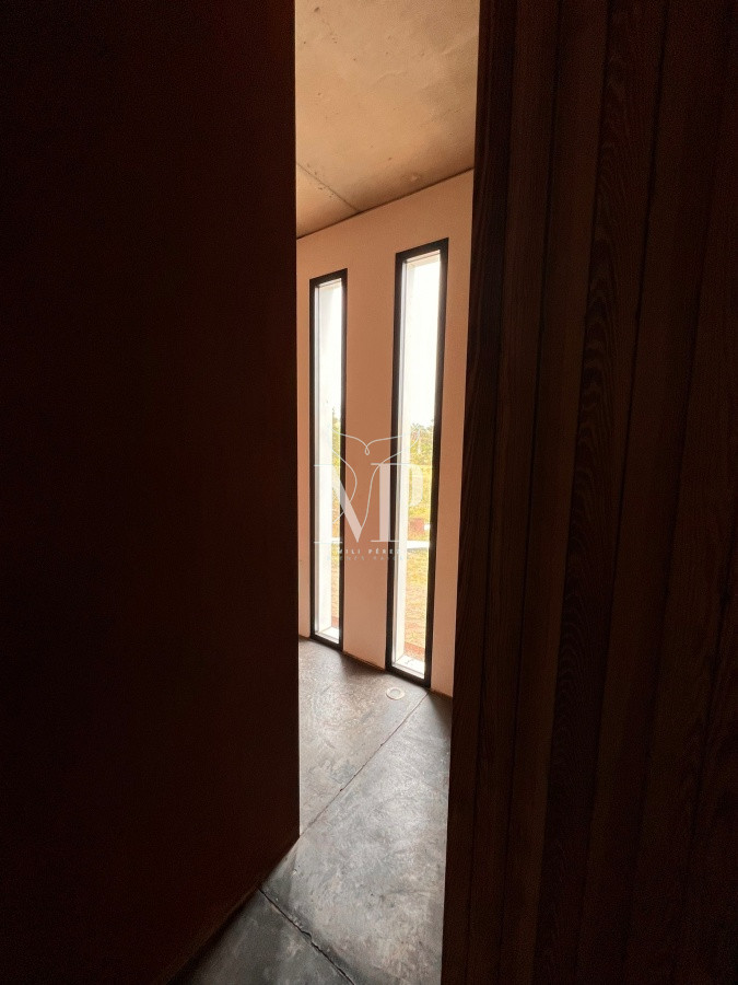 Casa ID.128 - Casa cómoda con espacios hermosos de 5 dormitorios en Punta Piedras 