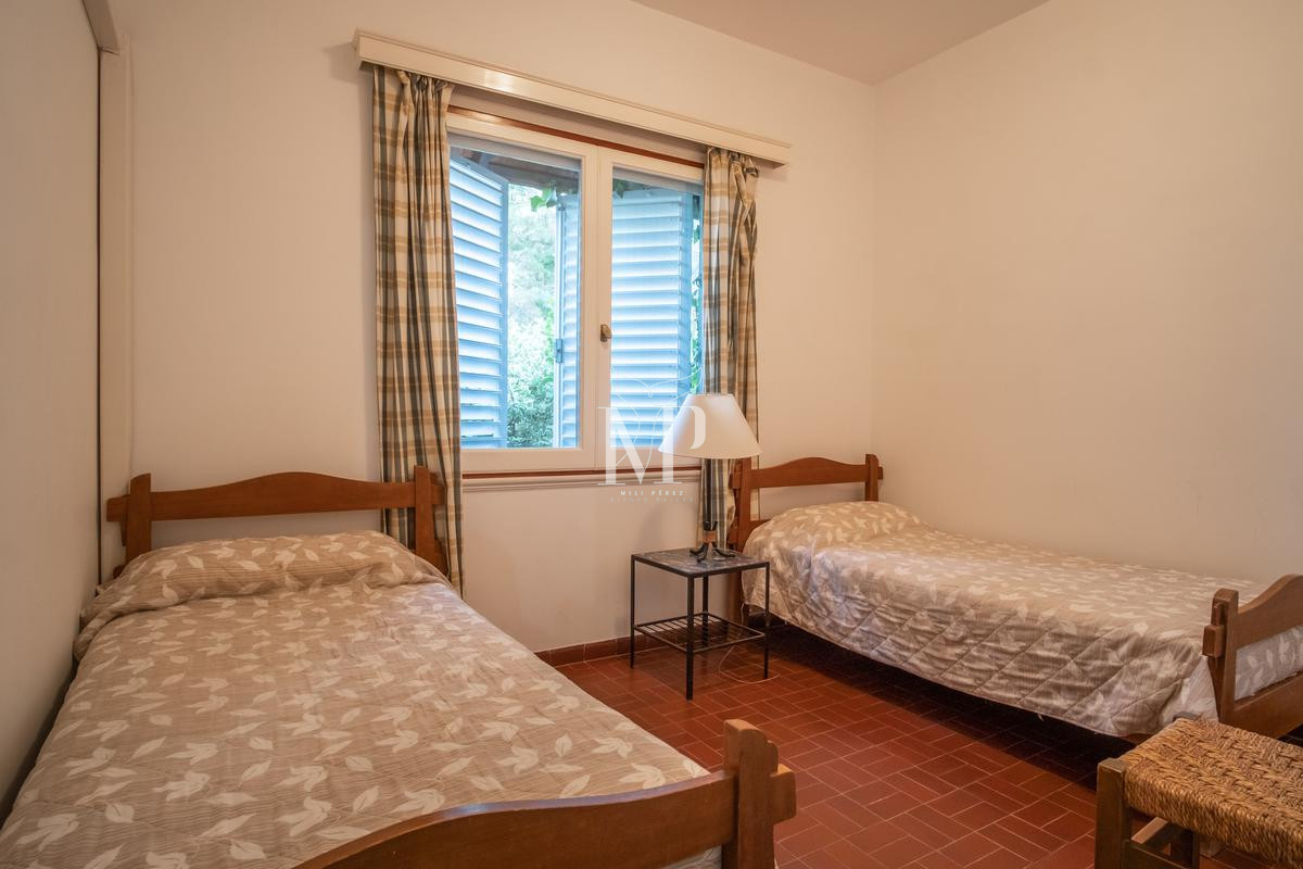 Casa ID.91 - Hermosa casa de 5 dormitorios en venta