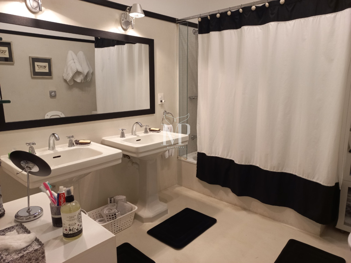 Casa ID.90 - Hersomo Chalet de 5 dormitorios en venta en zona residencial