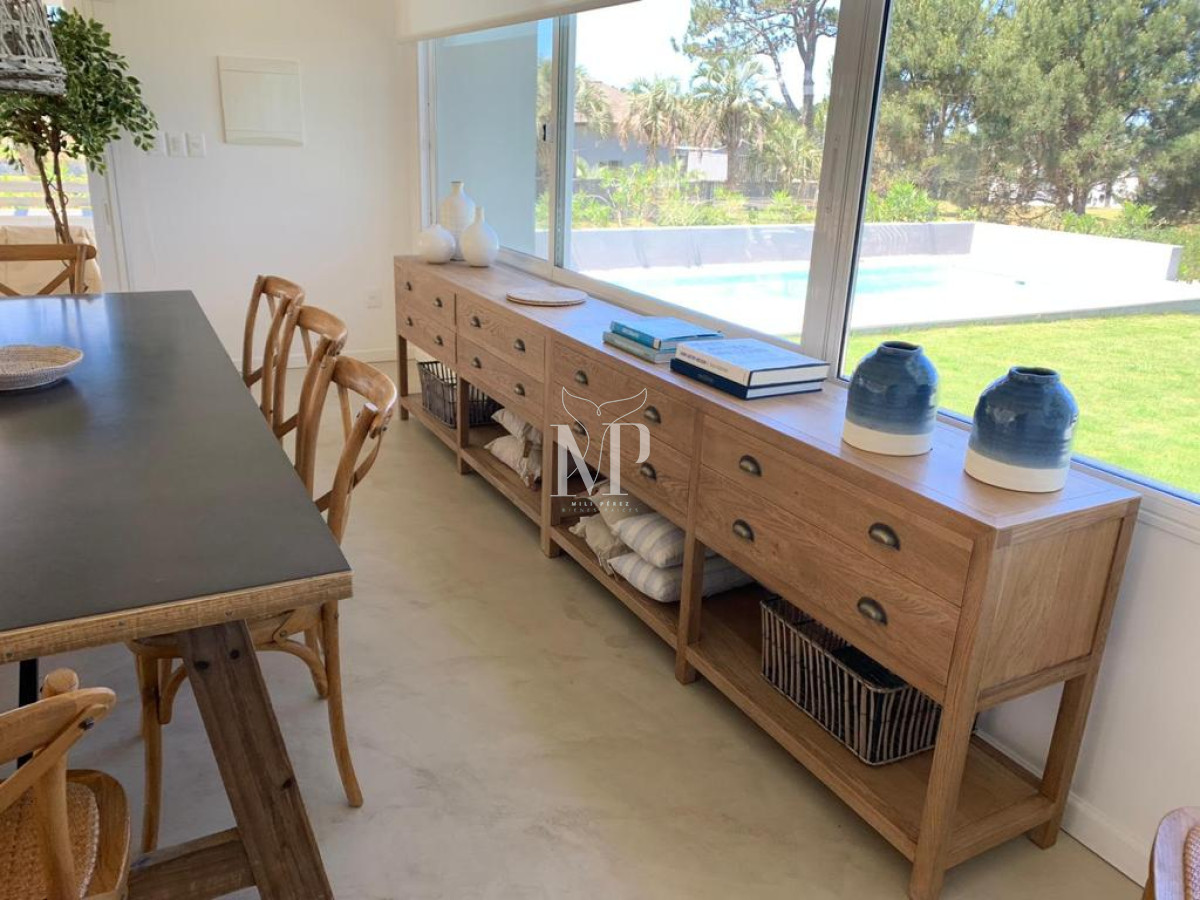 Casa ID.113 - Hermosa casa en venta en José Ignacio de 5 dormitorios 