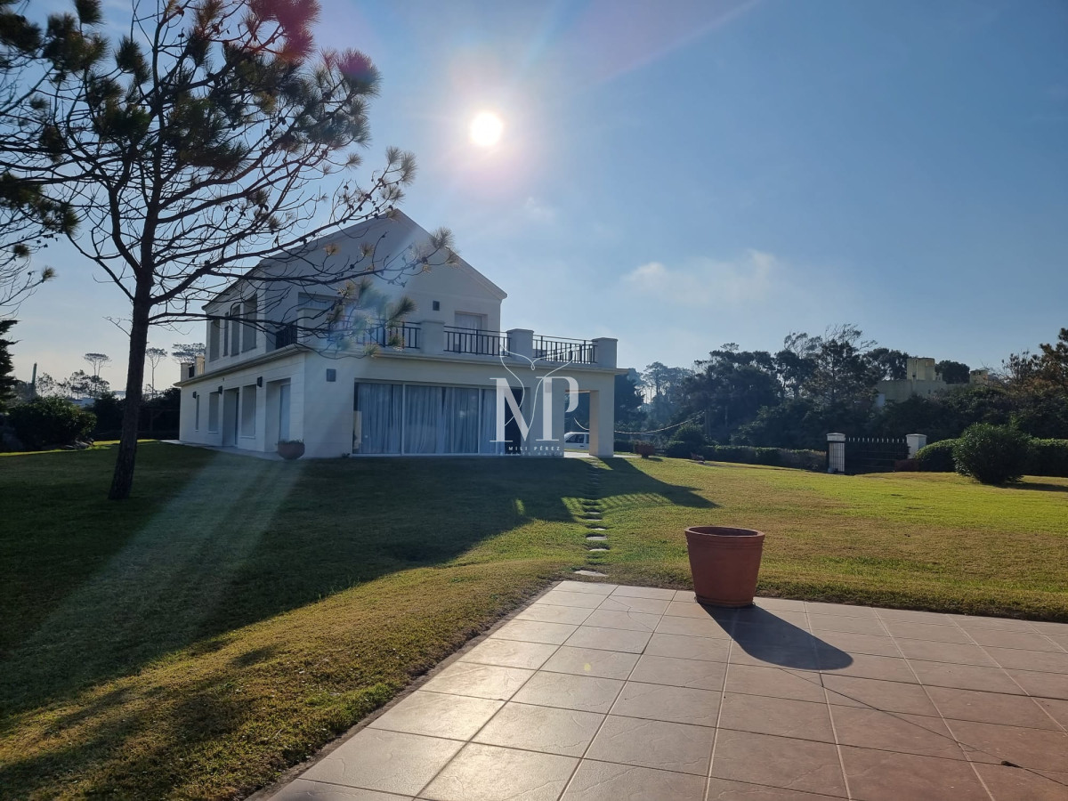 Casa ID.87 - Espectacular Mansion frente al mar, Playa Mansa.