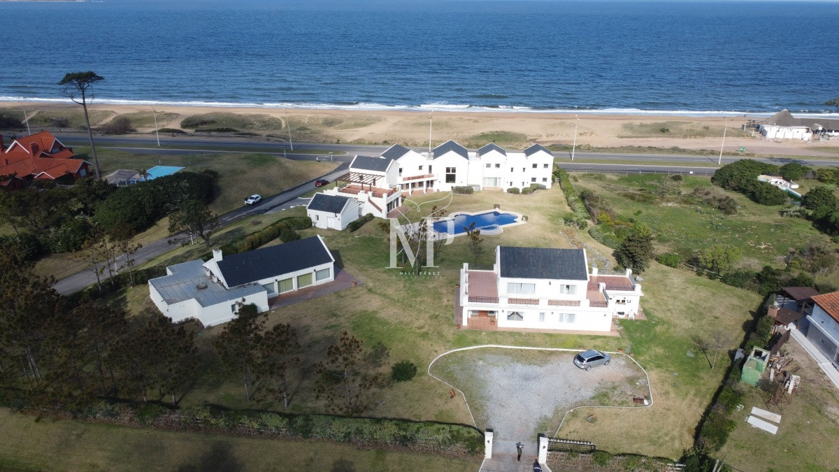 Casa ID.87 - Espectacular Mansion frente al mar, Playa Mansa.