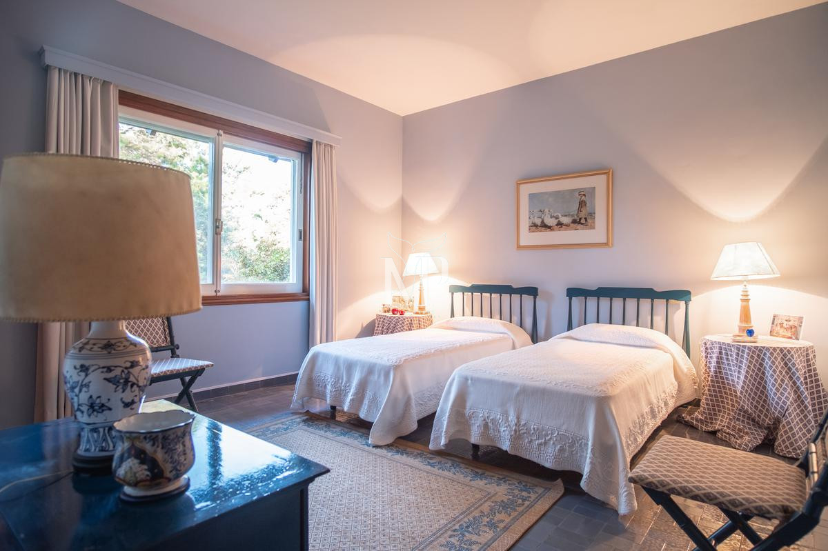 Casa ID.91 - Hermosa casa de 5 dormitorios en venta