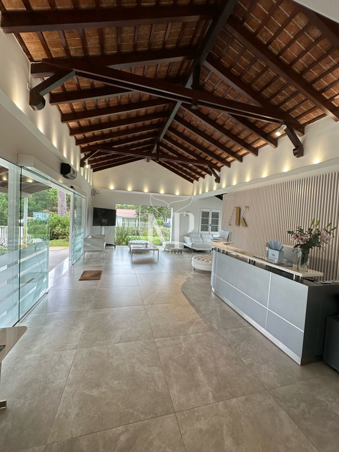 Casa ID.68 - Casa ideal para clinica privada, zona comercial, Punta del Este