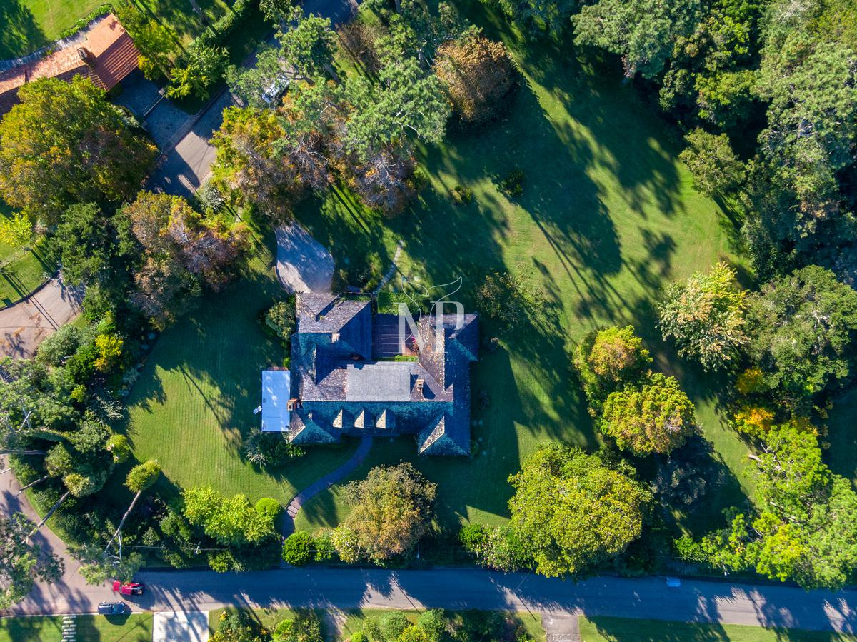 Casa ID.91 - Hermosa casa de 5 dormitorios en venta