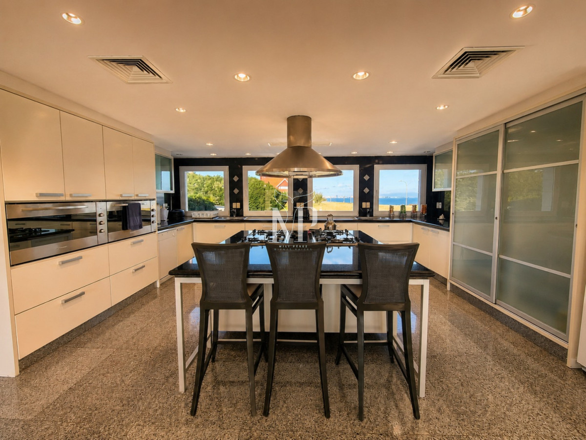 Casa ID.87 - Espectacular Mansion frente al mar, Playa Mansa.