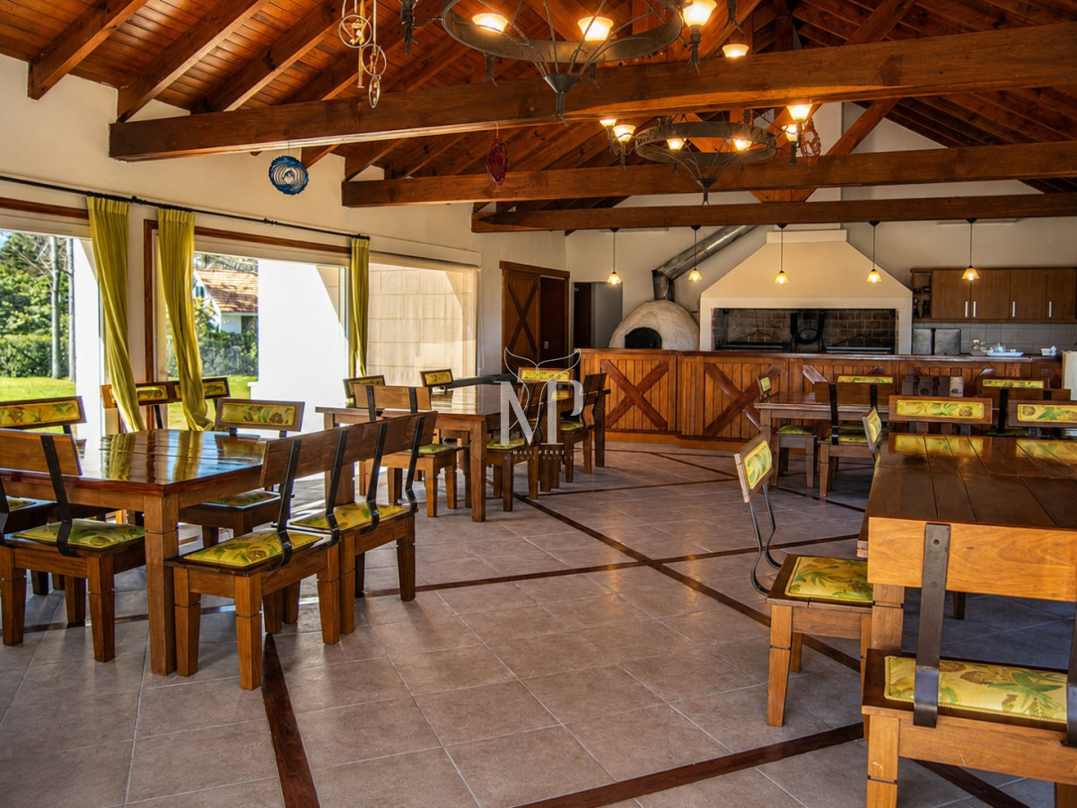Casa ID.87 - Espectacular Mansion frente al mar, Playa Mansa.