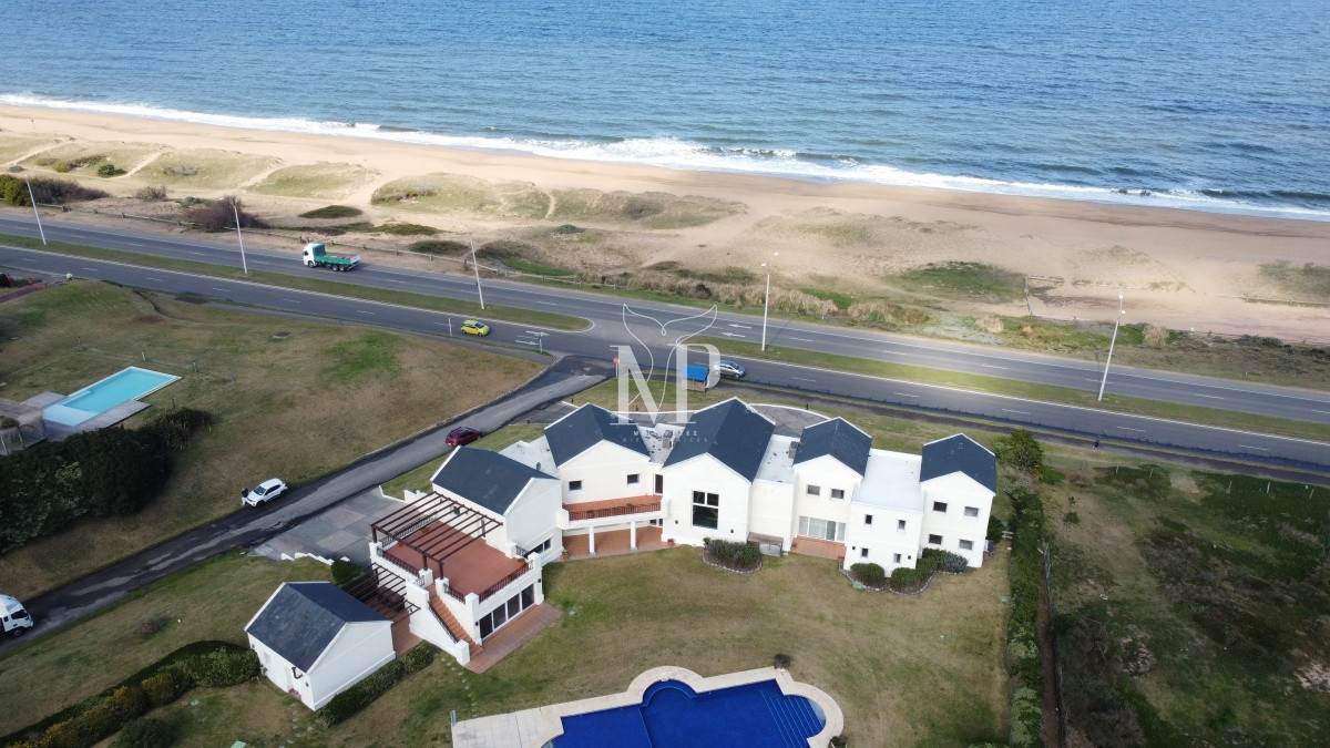 Casa ID.87 - Espectacular Mansion frente al mar, Playa Mansa.