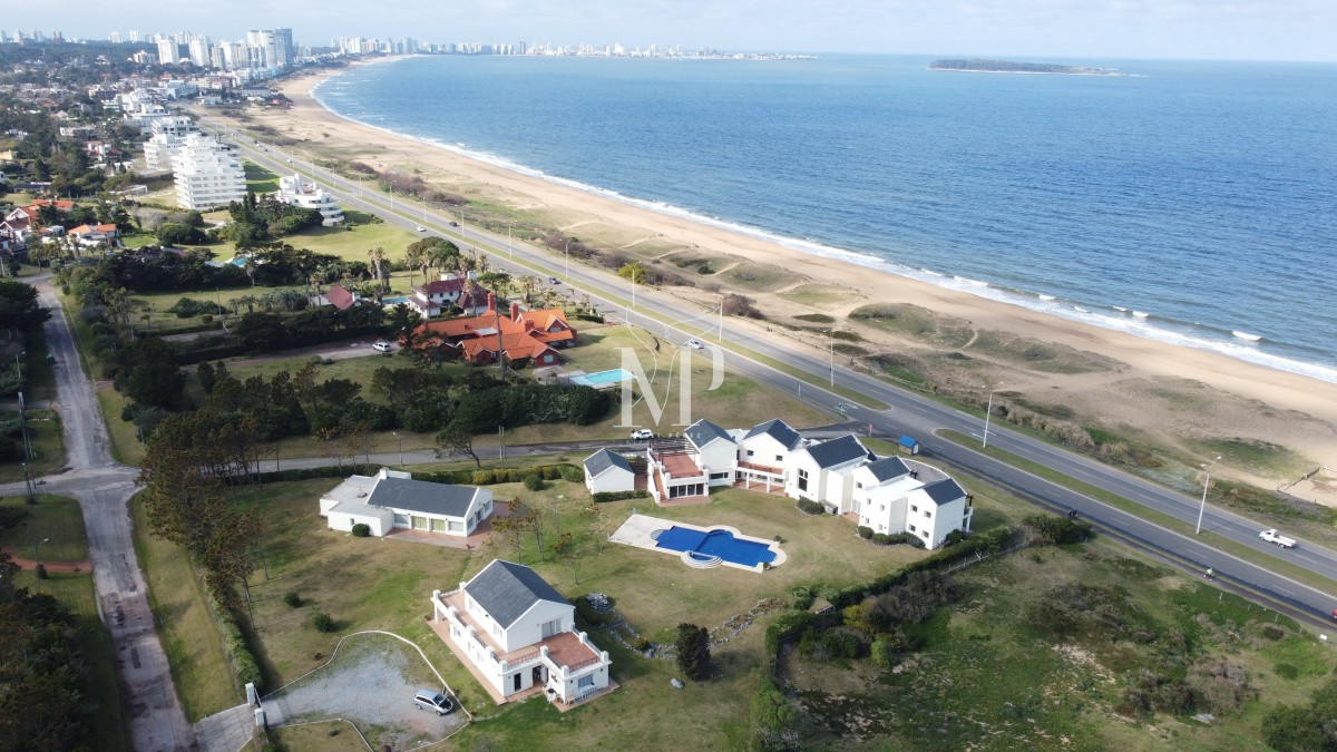 Casa ID.87 - Espectacular Mansion frente al mar, Playa Mansa.