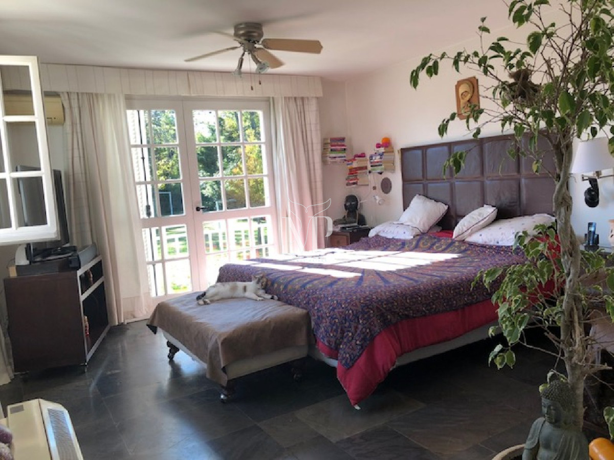 Casa ID.111 - Vende casa espectacular en playa mansa , Punta del Este 