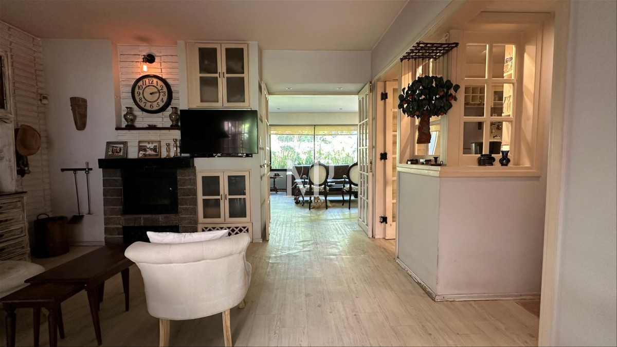 Casa ID.114 - Casa en Venta  de 3 Dormitorios en Carrasco Con Piscina 