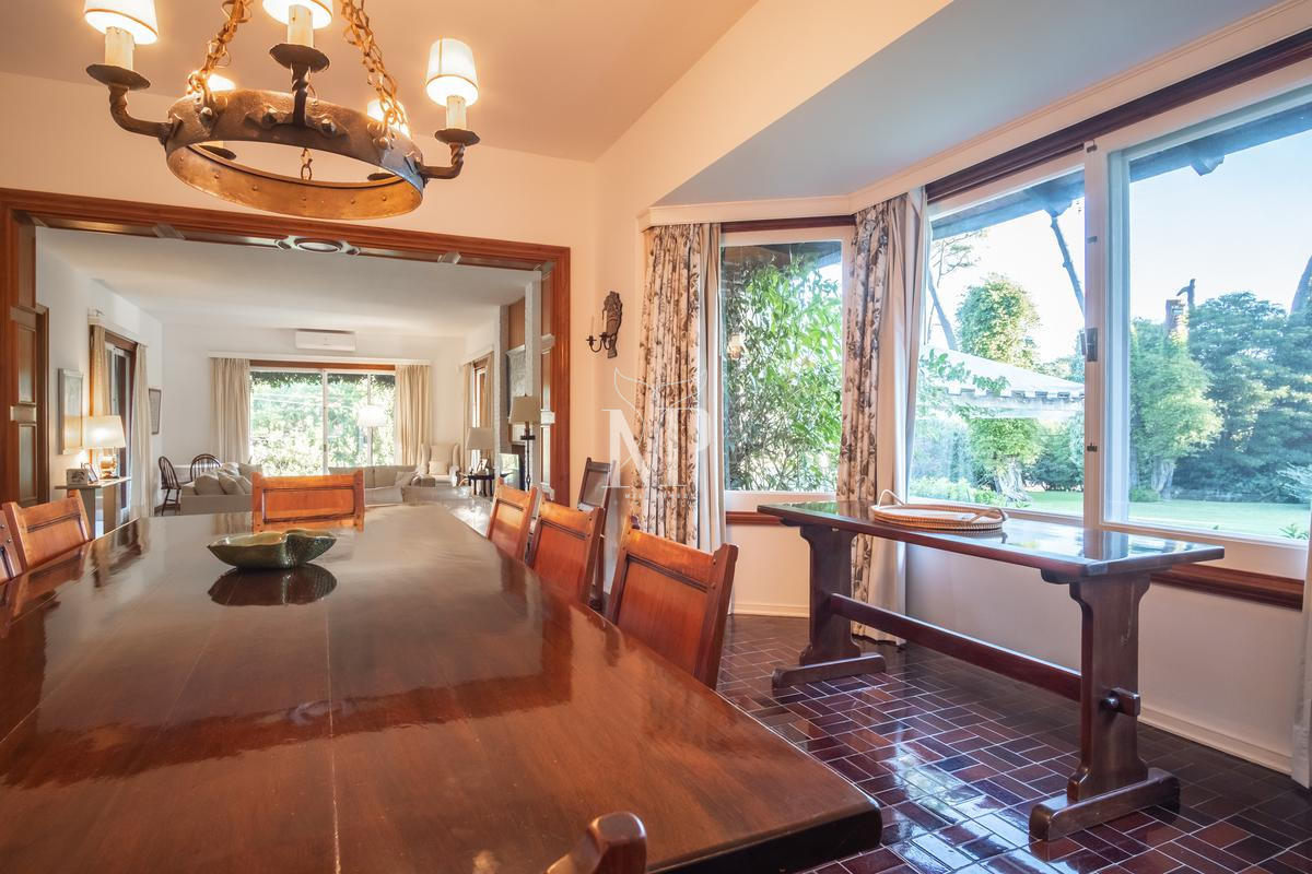 Casa ID.91 - Hermosa casa de 5 dormitorios en venta