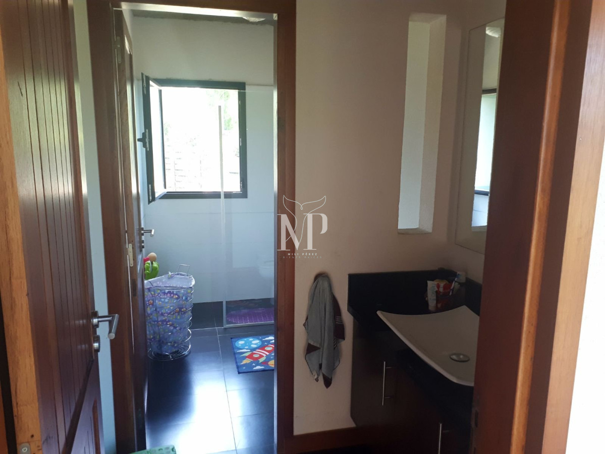 Casa ID.111 - Vende casa espectacular en playa mansa , Punta del Este 