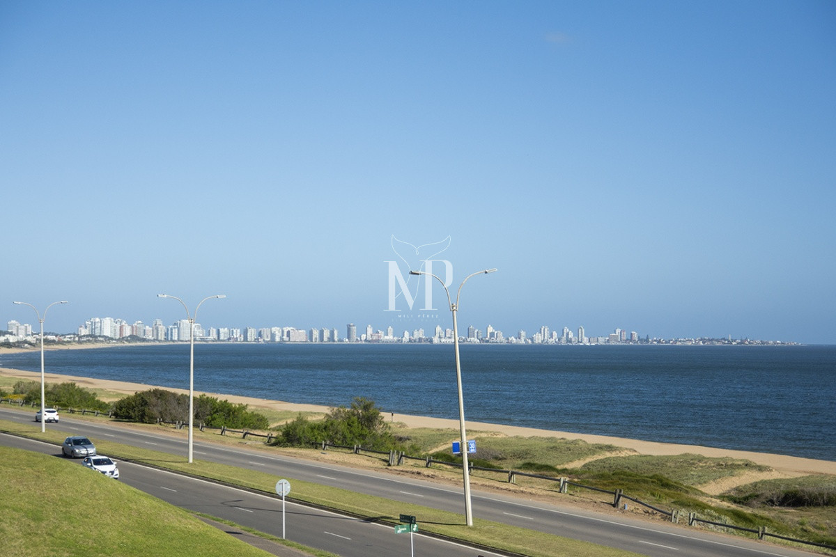 Casa ID.87 - Espectacular Mansion frente al mar, Playa Mansa.