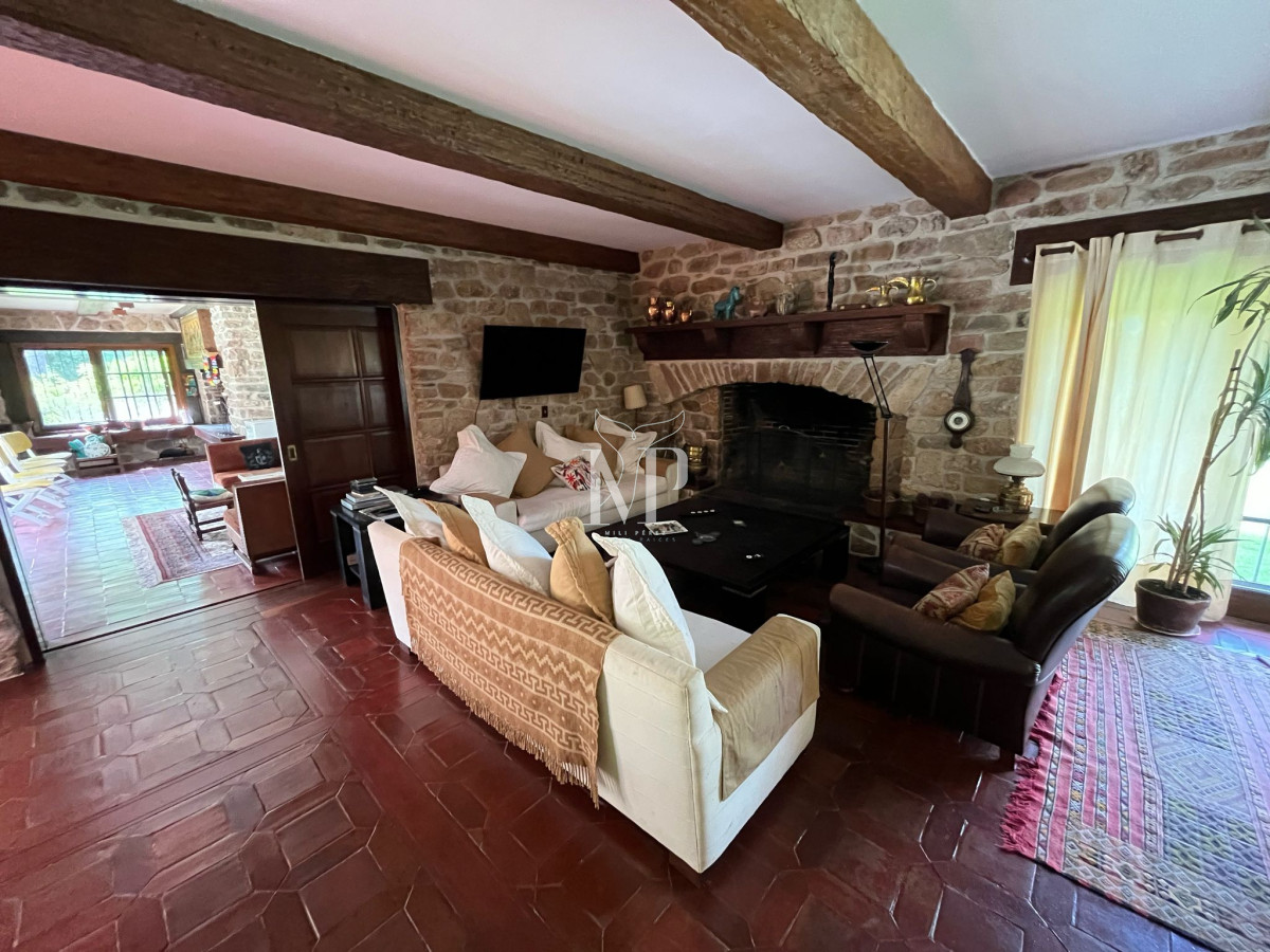 Casa ID.85 - Hermosa mansión en Golf de 6 dormitorios , Punta del Este