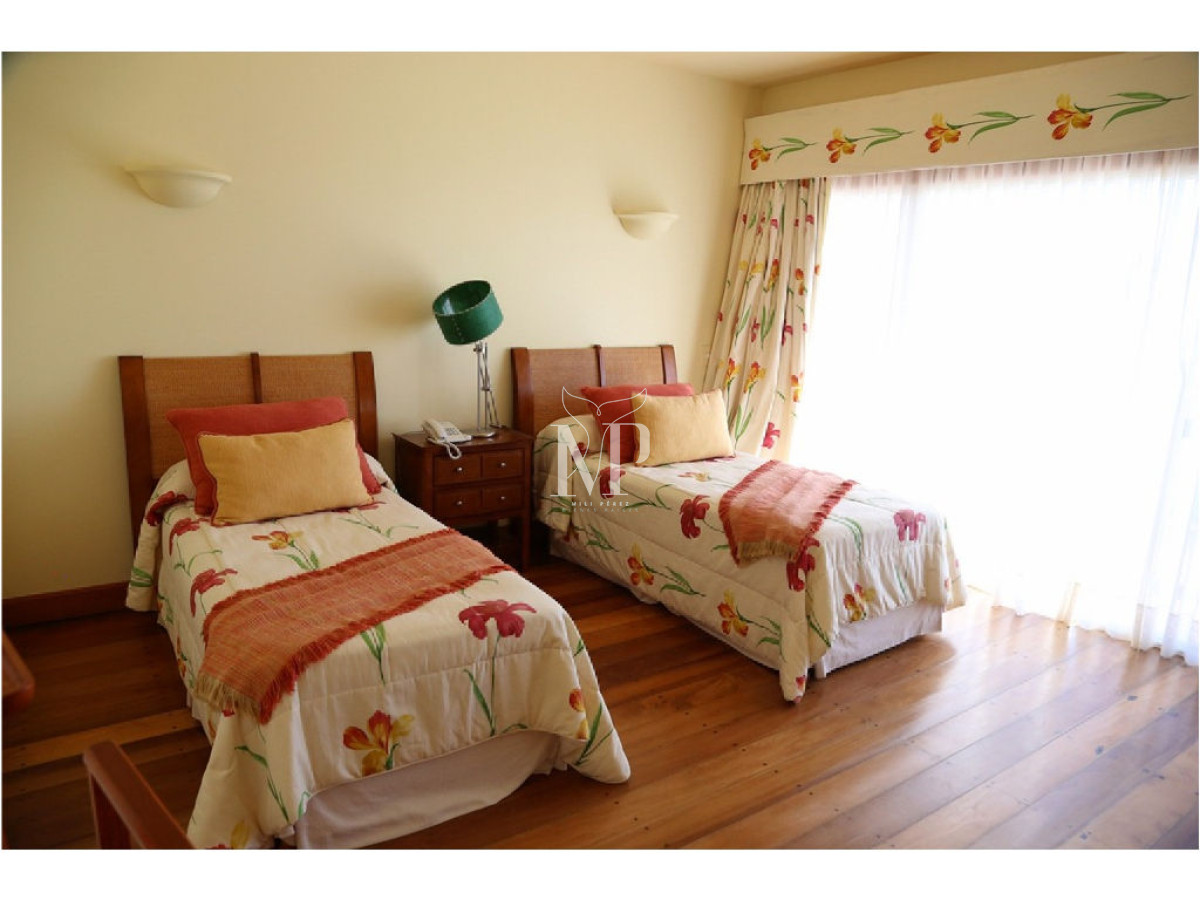 Casa ID.87 - Espectacular Mansion frente al mar, Playa Mansa.