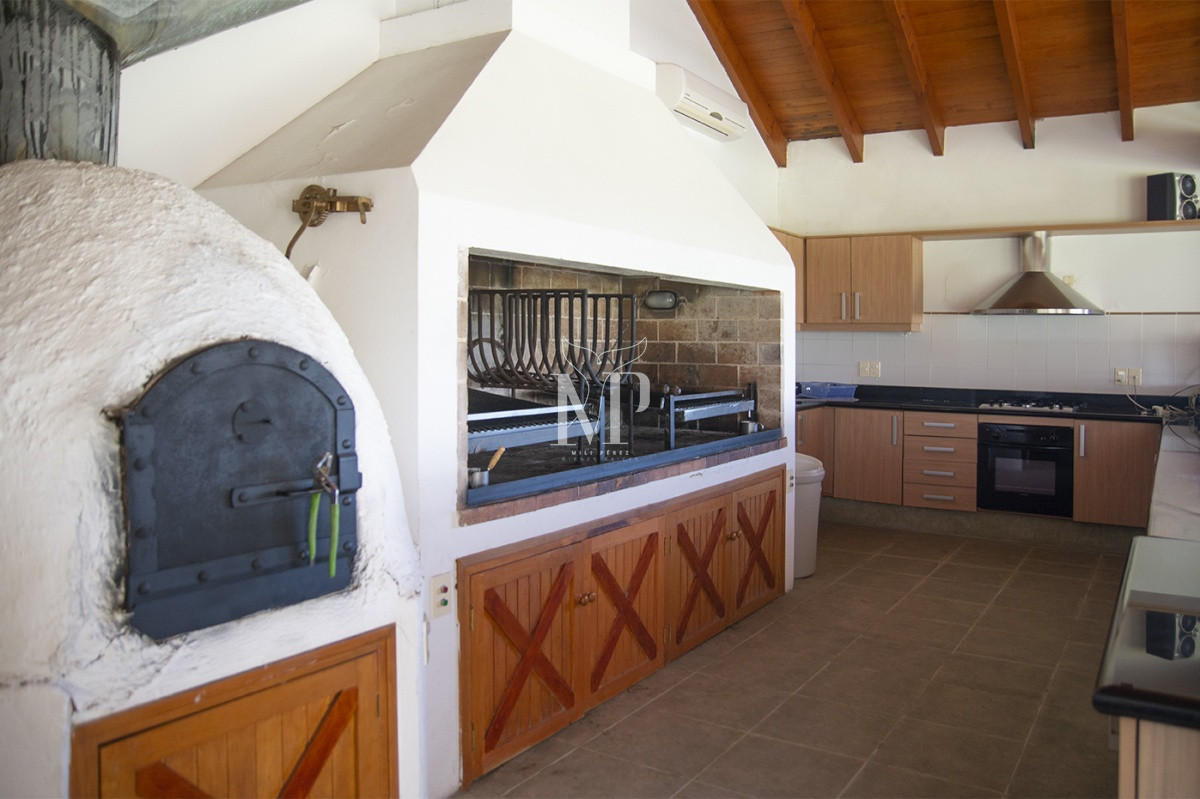 Casa ID.87 - Espectacular Mansion frente al mar, Playa Mansa.