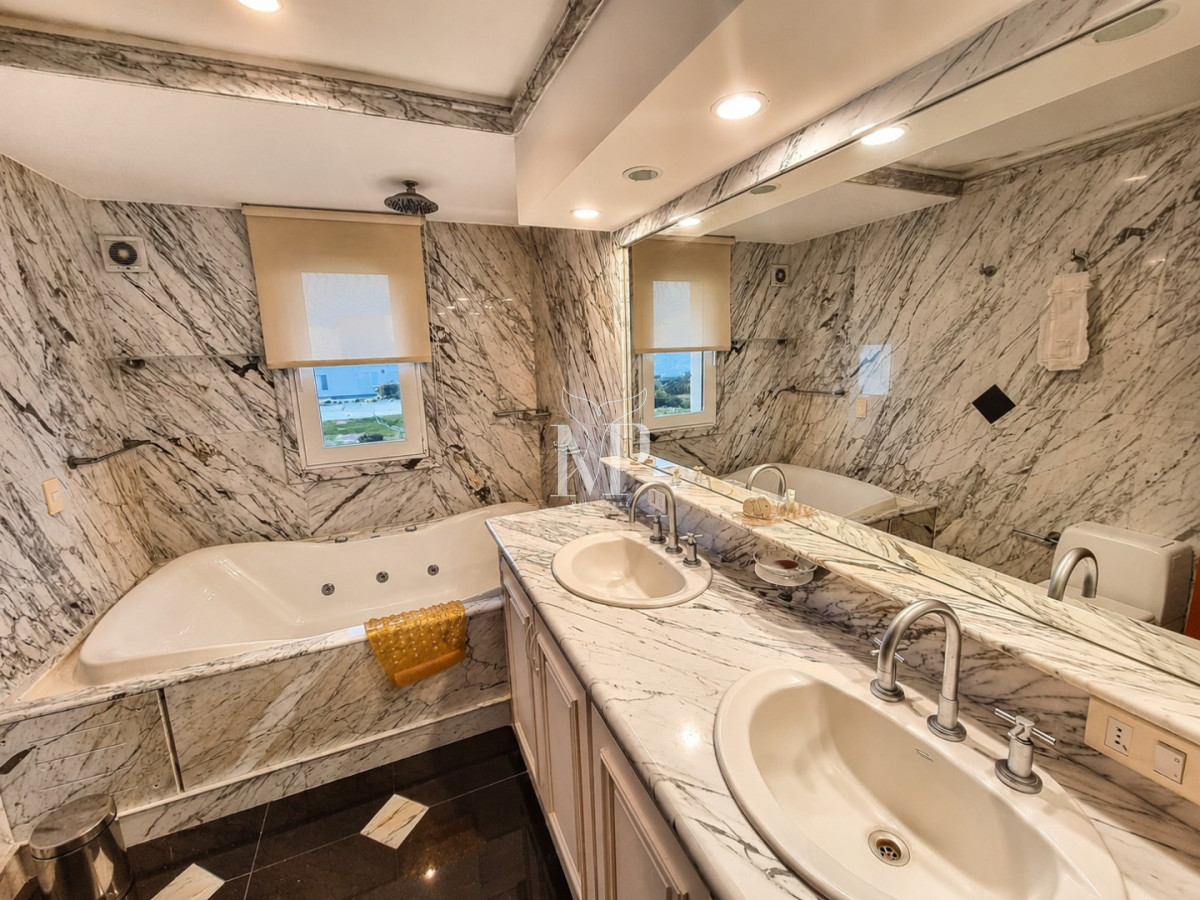 Casa ID.87 - Espectacular Mansion frente al mar, Playa Mansa.