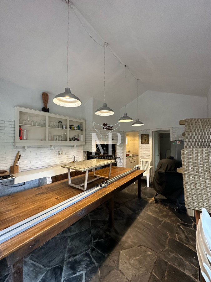 Casa ID.68 - Casa ideal para clinica privada, zona comercial, Punta del Este