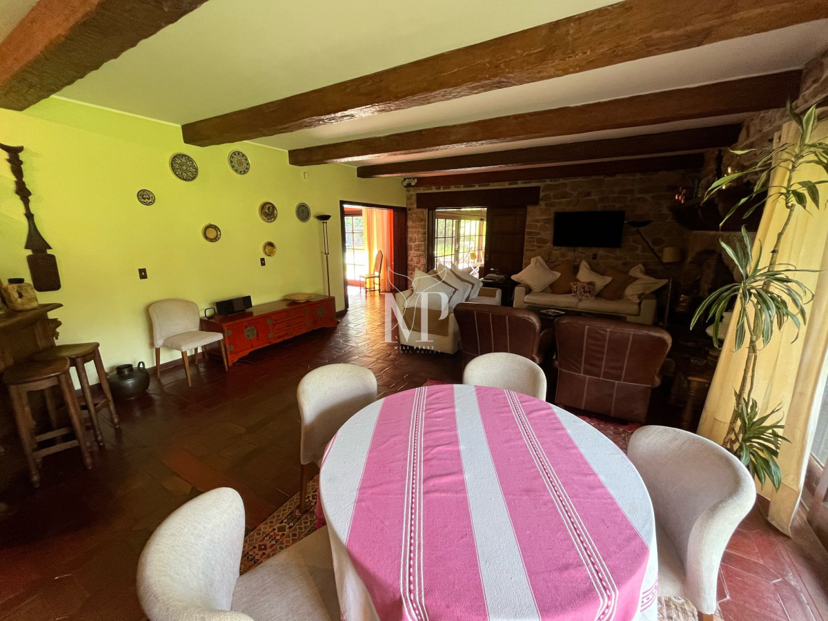 Casa ID.85 - Hermosa mansión en Golf de 6 dormitorios , Punta del Este