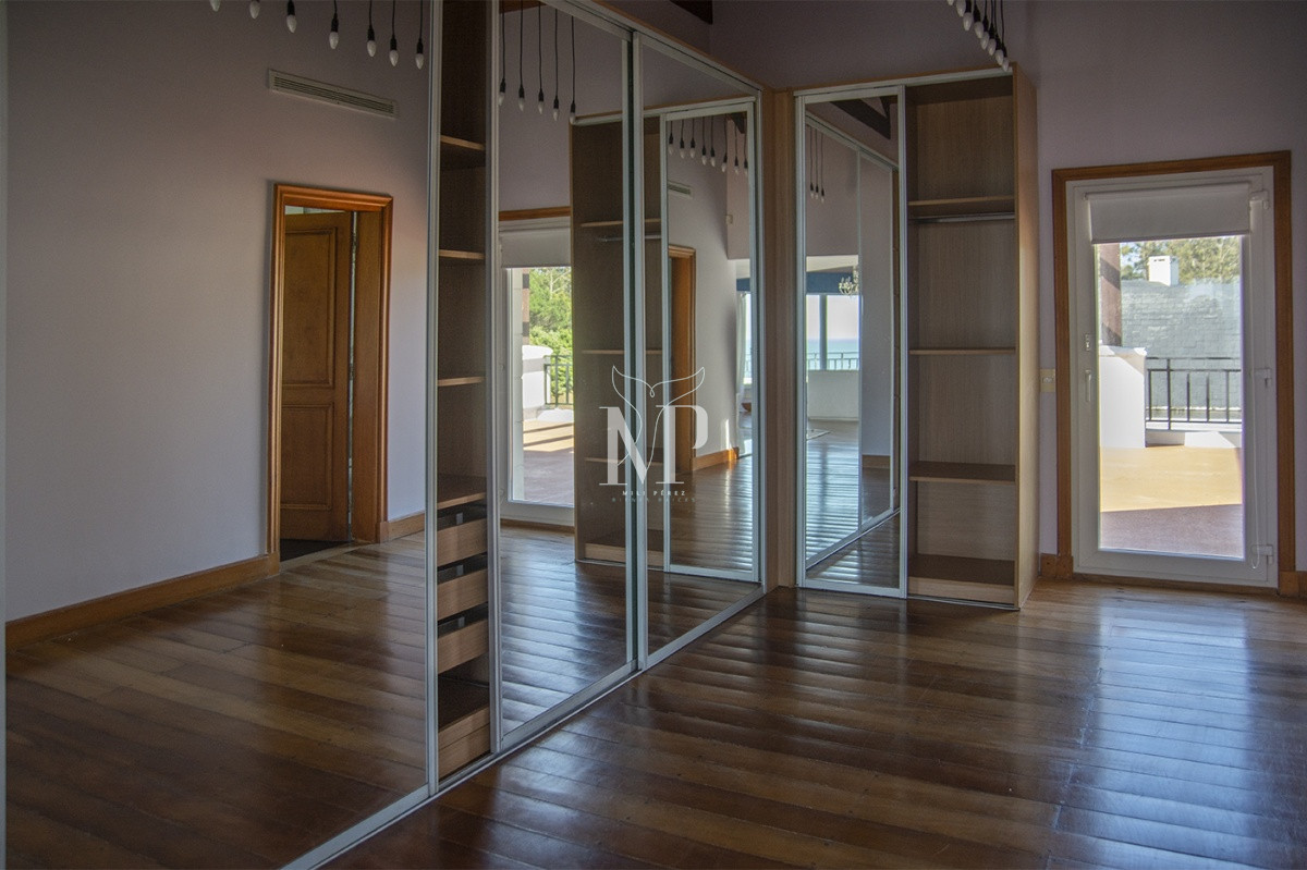 Casa ID.87 - Espectacular Mansion frente al mar, Playa Mansa.