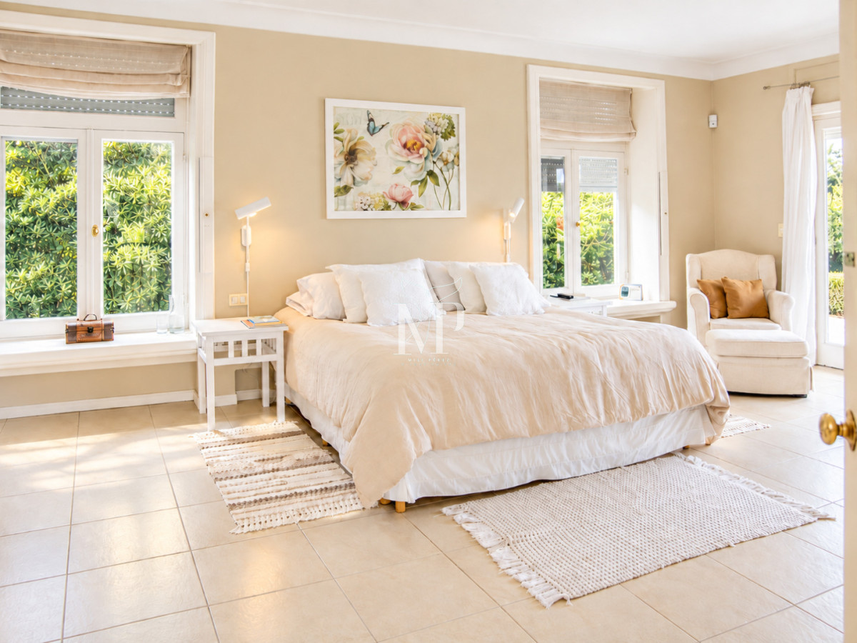 Casa ID.36 - Casa en Venta de 5 dormitorios en el Golf , Punta del este , Playa Bravav