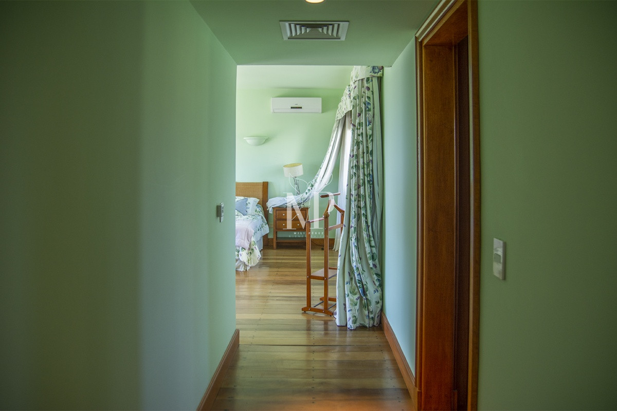 Casa ID.87 - Espectacular Mansion frente al mar, Playa Mansa.