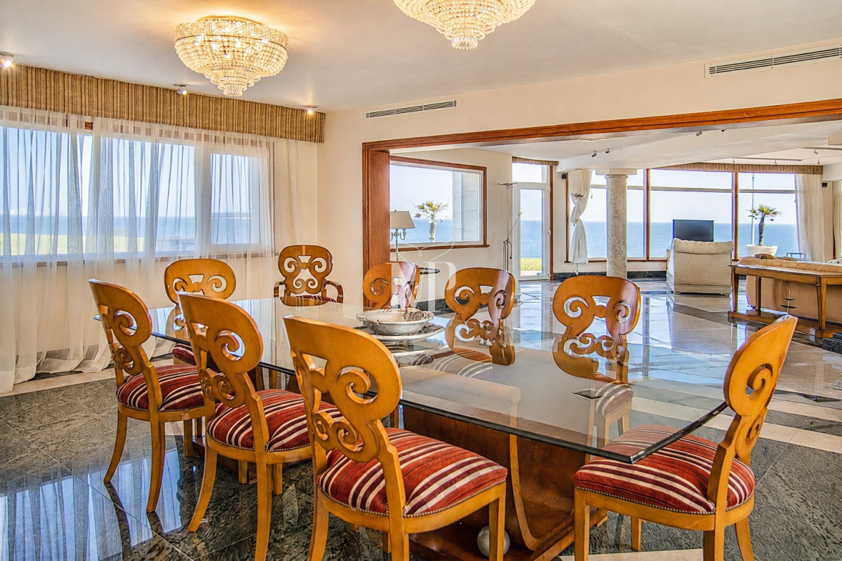 Casa ID.87 - Espectacular Mansion frente al mar, Playa Mansa.