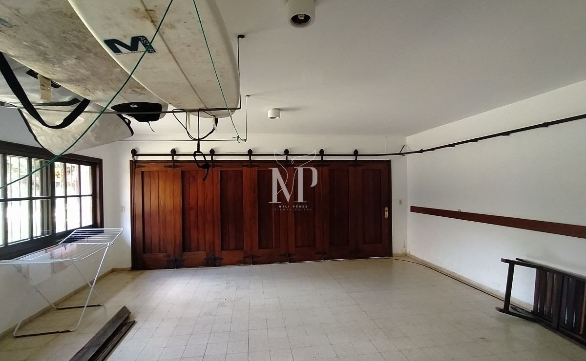 Casa ID.85 - Hermosa mansión en Golf de 6 dormitorios , Punta del Este