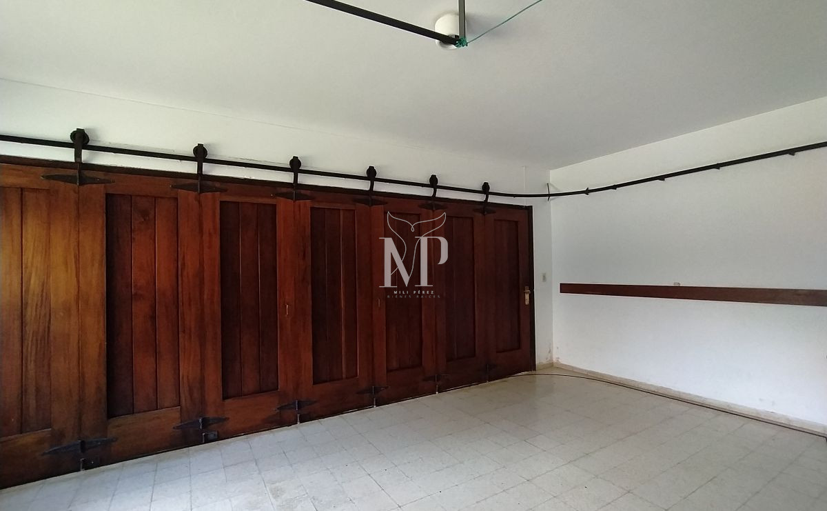 Casa ID.85 - Hermosa mansión en Golf de 6 dormitorios , Punta del Este