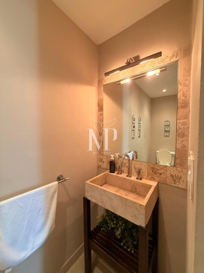 Casa ID.36 - Casa en Venta de 5 dormitorios en el Golf , Punta del este , Playa Bravav