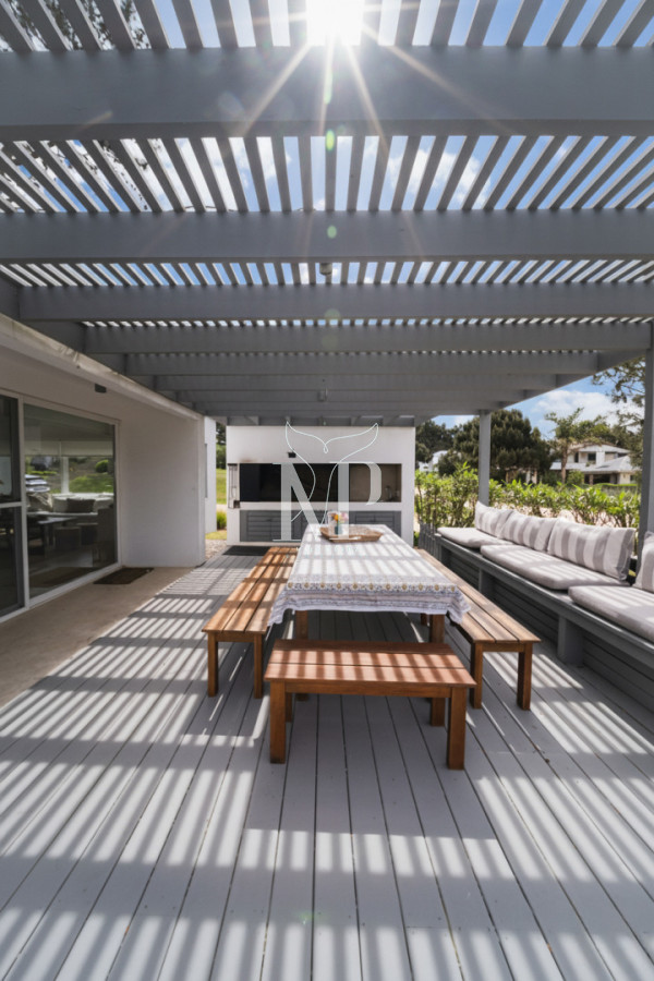 Casa ID.113 - Hermosa casa en venta en José Ignacio de 5 dormitorios 