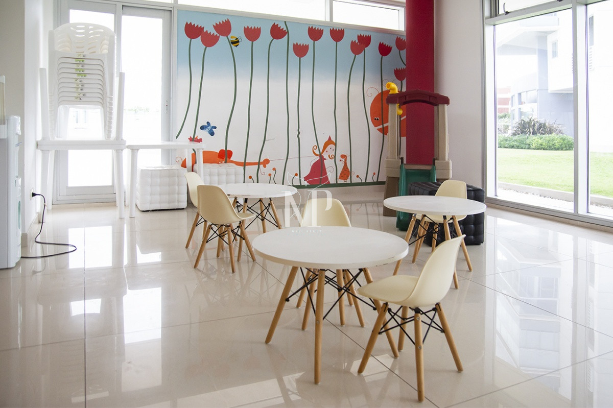 Apartamento ID.42 - MIAMI BOULEVARD, PUNTA DEL ESTE, PLAYA MANSA, DOS DORMITORIOS , PRIMERAS PARADAS 