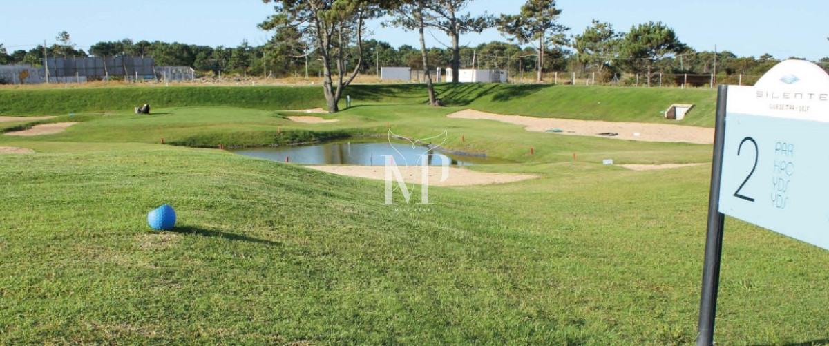 Apartamento ID.50 - Vende espectacular Apartamento de 2 dormitorios frente al Océano en la Brava, Punta del Este