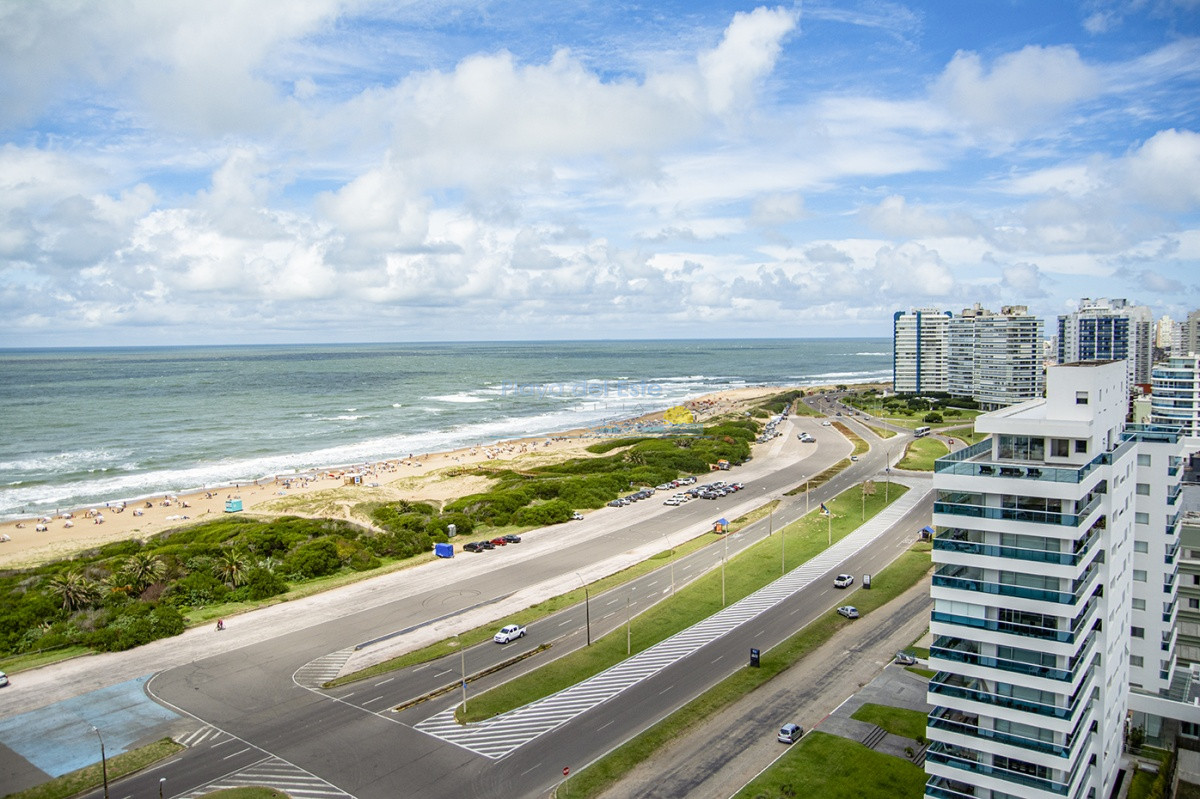 Brava - GoPunta - Portal Inmobiliario de Punta del Este - Maldonado