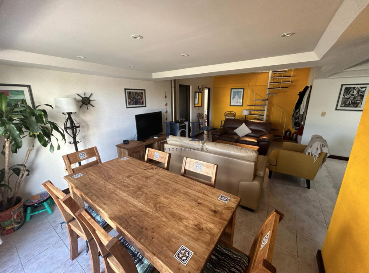 Vende apartamento de 3 dormitorios en Roosevelt, Punta del Este  - Imagen 1