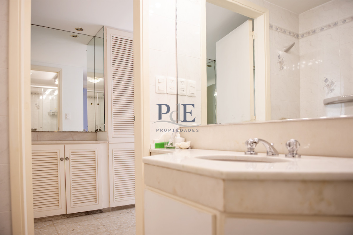 Vende departamento de 3 dormitorios con vista al Puerto, Punta del Este - Imagen 19