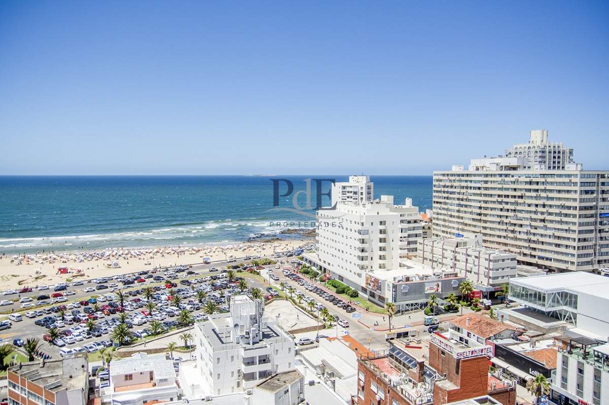 Apartamento en venta con vista a Playa Brava!! - Imagen 12