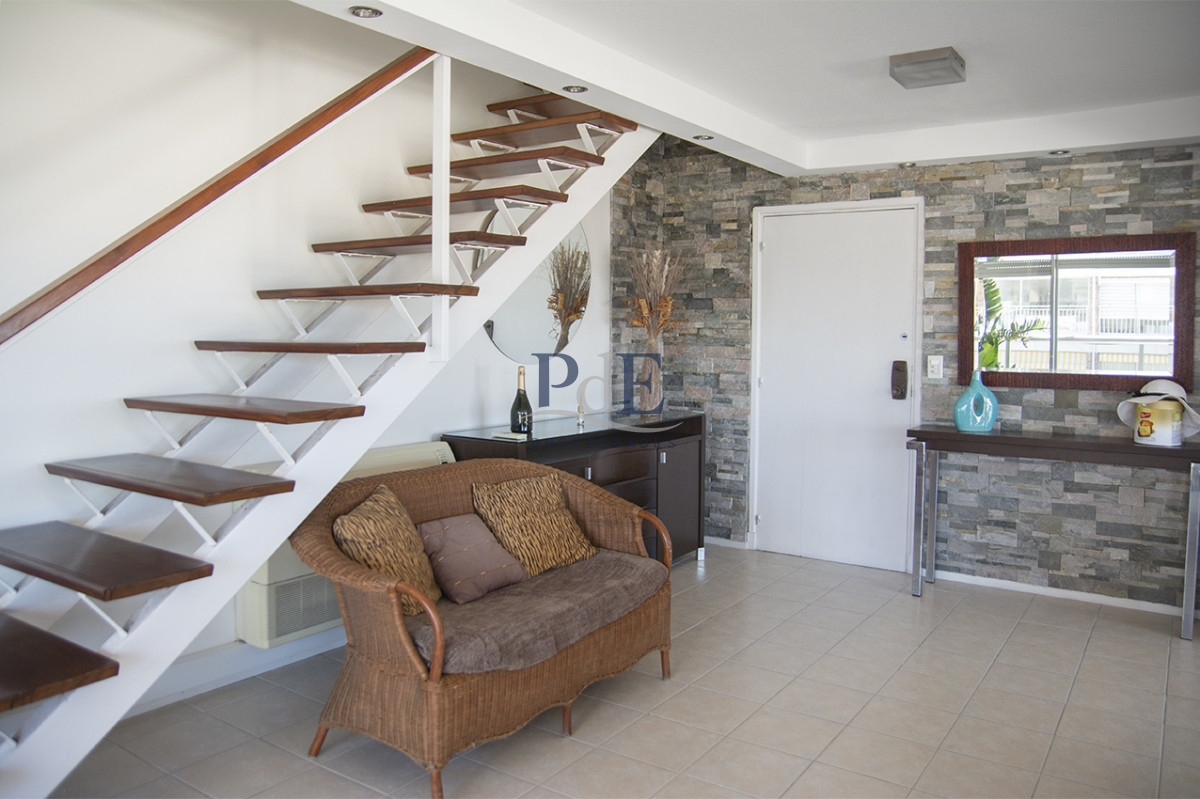 PORTO MARE , PUERTO , Penthouse duplex de 3 dormitorios en venta. Departamento con parrillero.  - Imagen 2