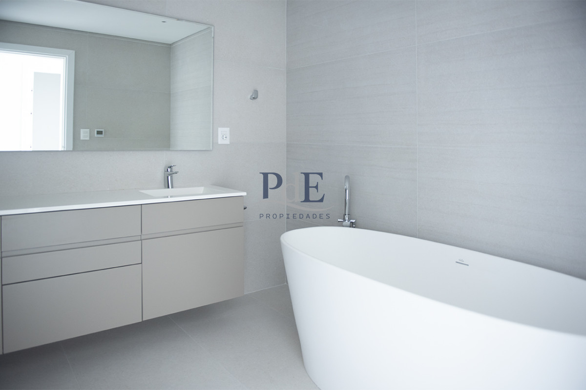 Vende Le Parc IV Esquinero a estrenar ! Punta del Este  - Imagen 23