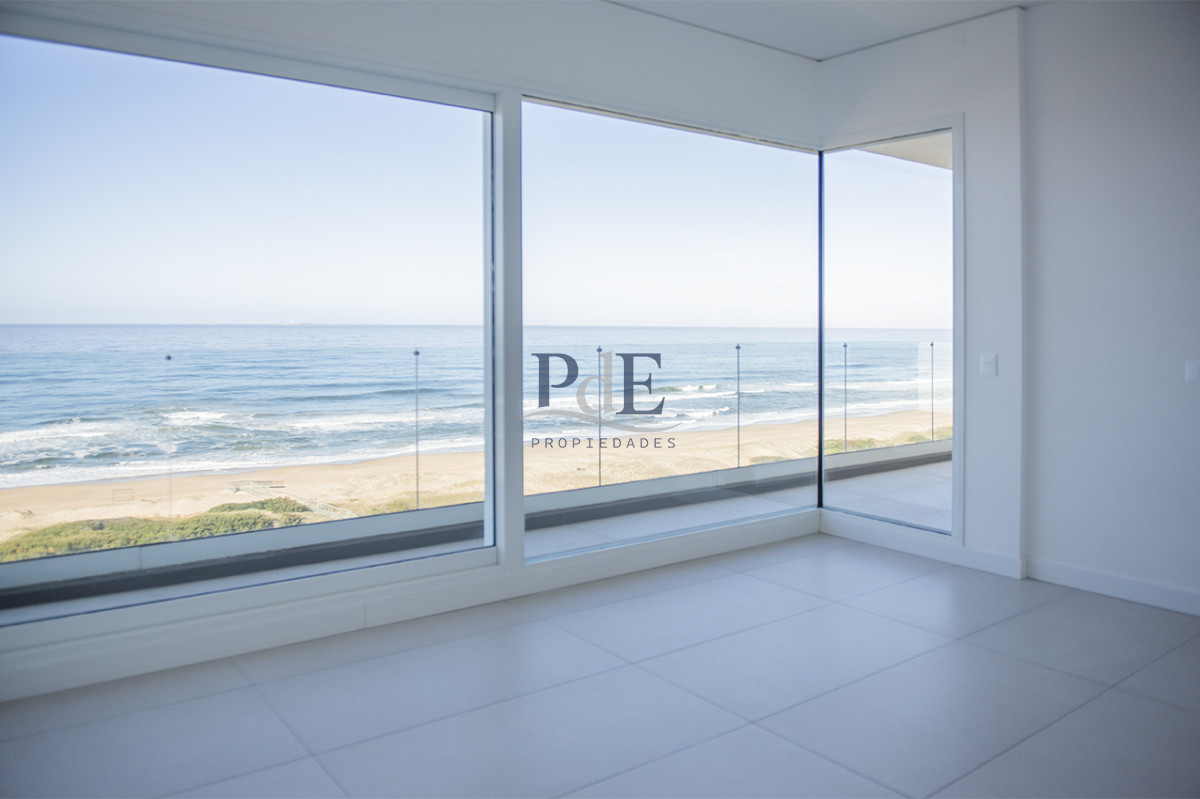 Vende Le Parc IV Esquinero a estrenar ! Punta del Este  - Imagen 1